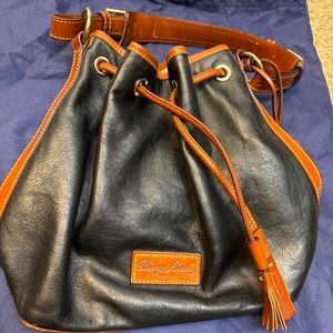 Dooney &Bourke purse